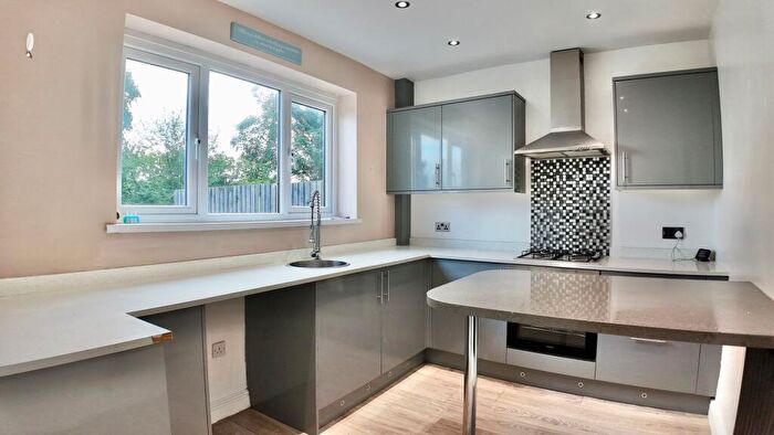 3 Bedroom Terraced House For Sale In Brynglas Avenue, Pontllanfraith, NP12