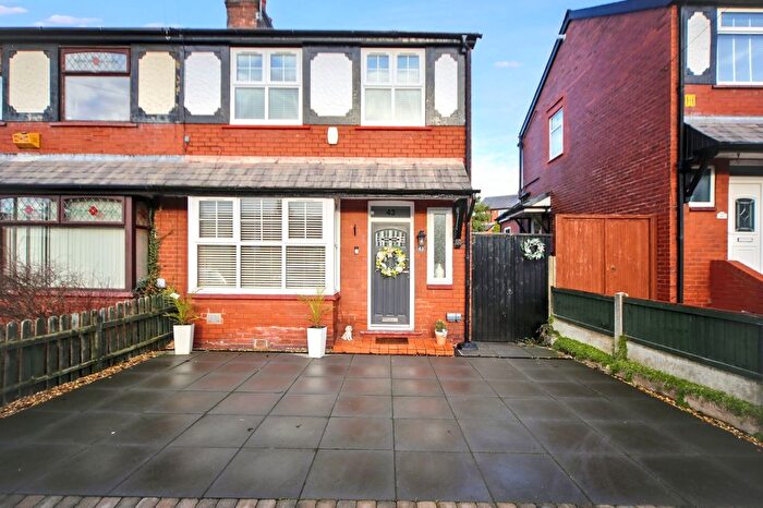 3 Bedroom Semi Detached House For Sale In Hornby Street, Wigan, WN1