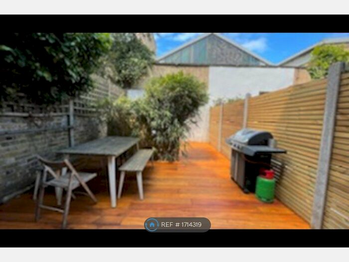 2 Bedroom Flat To Rent In Cruden Street, London, N1