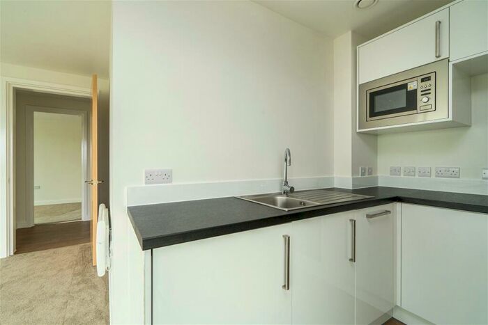 1 Bedroom Apartment To Rent In Collingdon Street, Luton, LU1