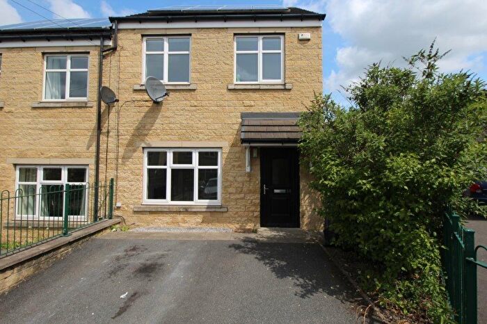 2 Bedroom Terraced House To Rent In Woodhouse Way, Keighley, West Yorkshire, BD21
