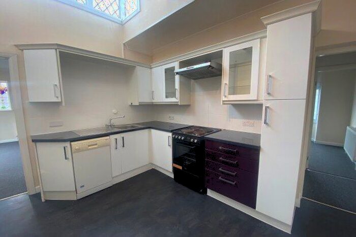 4 Bedroom Flat To Rent In Queslett Road, Birmingham, B43