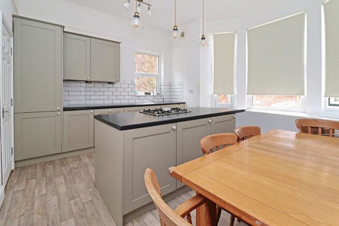 2 Bedroom Flat For Sale In London Road, Deal, Kent, CT14