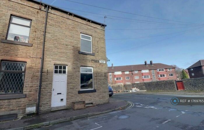 2 Bedroom Terraced House To Rent In Industrial Street, Todmorden, OL14
