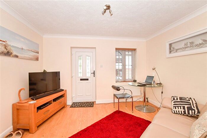 1 Bedroom Terraced House For Sale In Lakers Meadow, Billingshurst, West Sussex, RH14