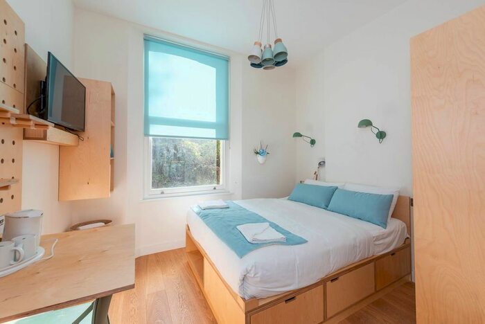 Studio To Rent In Philbeach Gardens, Earls Court, London, SW5