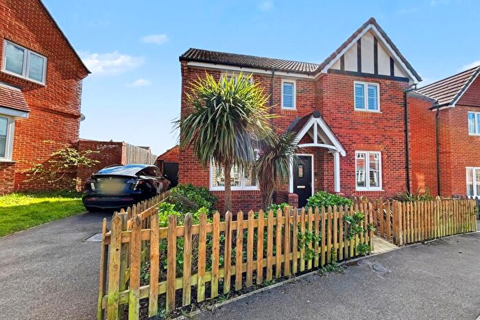 4 Bedroom Detached House For Sale In Fair Oak, SO50