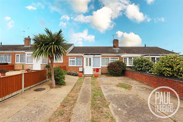 2 Bedroom Terraced Bungalow For Sale In Lloyds Avenue, Kessingland, NR33