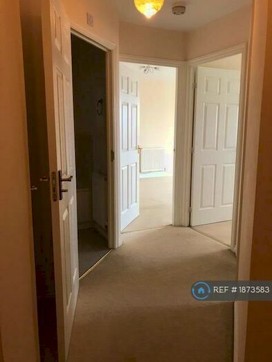 2 Bedroom Flat To Rent In Mountain View, Wrexham, LL11