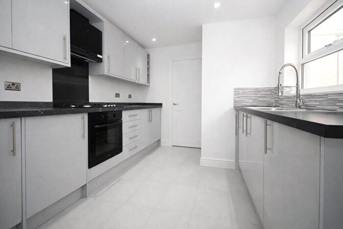 1 Bedroom Apartment To Rent In Alexandra Place, London, SE25