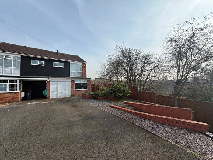 3 Bedroom Semi Detached House For Sale In Marita Close, Netherton, Dudley, DY2