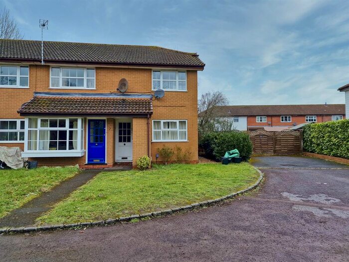 2 Bedroom Maisonette To Rent In Gregory Close, Lower Earley, Reading, RG6