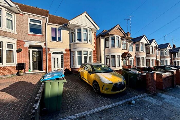 5 Bedroom End Of Terrace House For Sale In Ashington Grove, Coventry, West Midlands, CV3