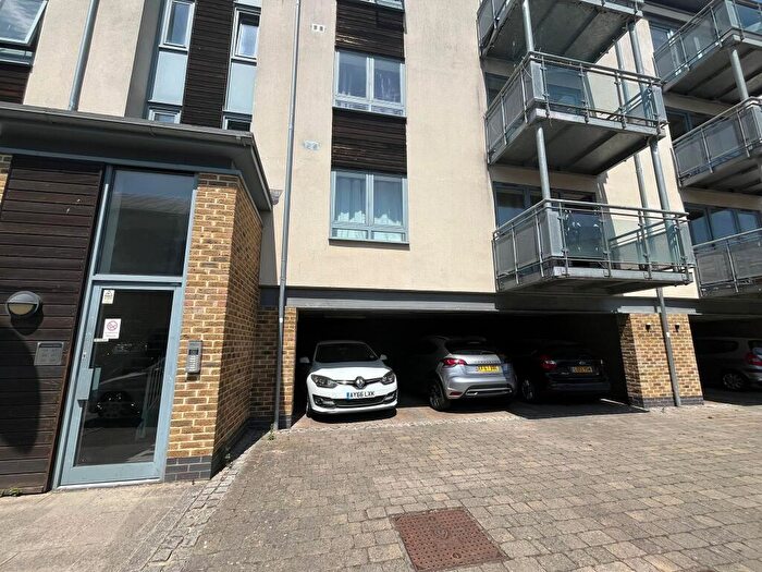2 Bedroom Flat To Rent In Quayside Drive, Colchester, CO2
