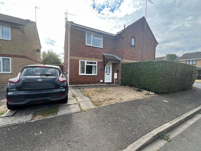 2 Bedroom End Of Terrace House To Rent In Peterhouse Crescent, March, Cambs., PE15