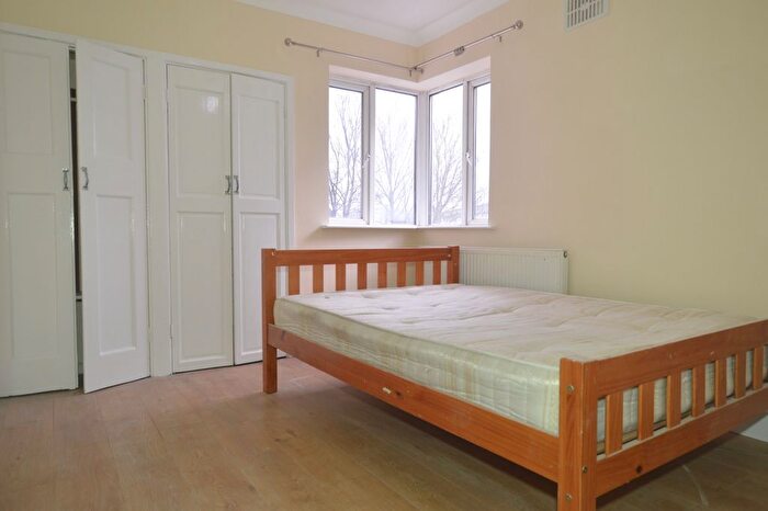 5 Bedroom Terraced House To Rent In Shakespeare Crescent, London, E12