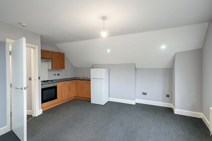 1 Bedroom Flat To Rent In Bromley Road, London, SE6
