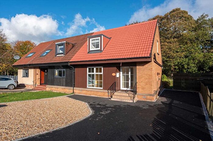 3 Bedroom Semi-Detached House For Sale In St Margarets Crescent, FK2