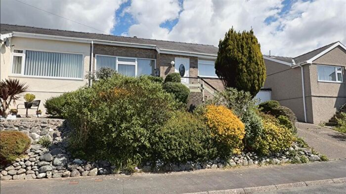 2 Bedroom Bungalow For Sale In Bro Enddwyn, Dyffryn Ardudwy, LL44