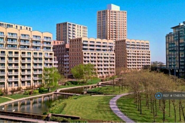 2 Bedroom Flat To Rent In Lakeside Drive, London, NW10