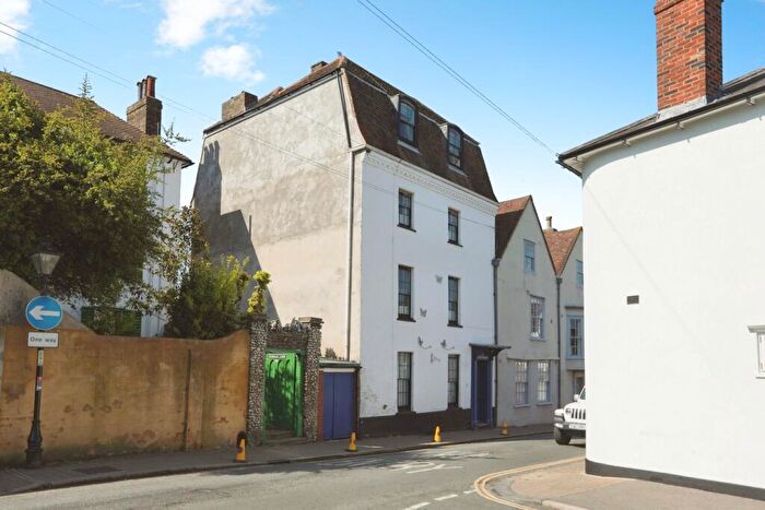 8 Bedroom Semi-Detached House For Sale In St Margarets Street, Rochester, ME1