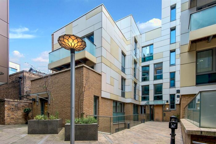 2 Bedroom Flat For Sale In Trematon Walk, London, N1