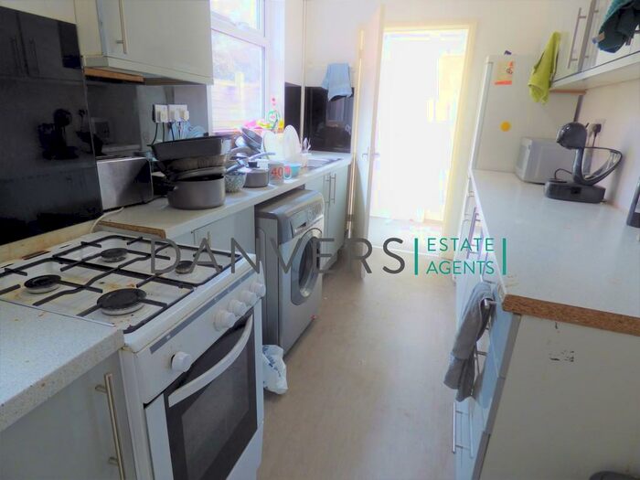 4 Bedroom Terraced House To Rent In Rydal Street, Leicester, LE2