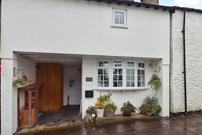 3 Bedroom Detached House For Sale In Heol-Y-Cawl, Dinas Powys, CF64