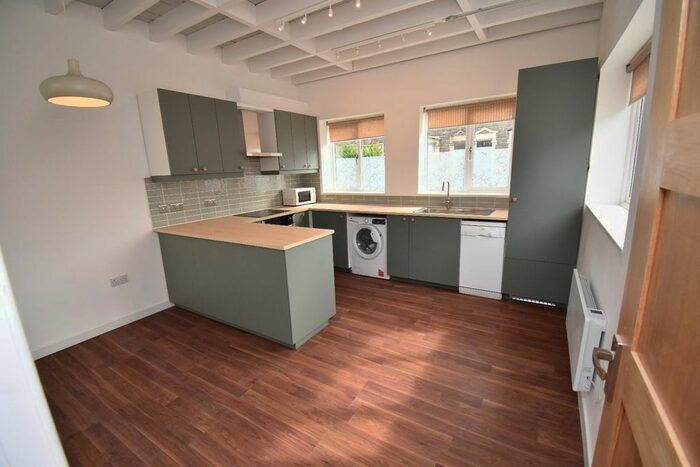 1 Bedroom Flat To Rent In New Queen Street, Kingswood, Bristol, BS15
