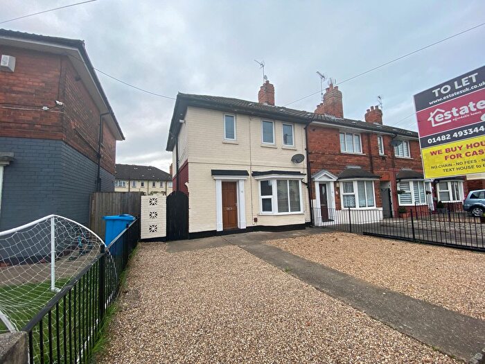 4 Bedroom End Of Terrace House To Rent In Rosedale Grove, Hull, HU5