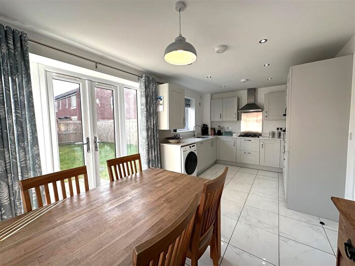 3 Bedroom Detached House For Sale In Woodall Gate, Howden, Goole, DN14