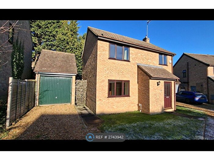 3 Bedroom Detached House To Rent In Wentworth Drive, Oundle, Peterborough, PE8