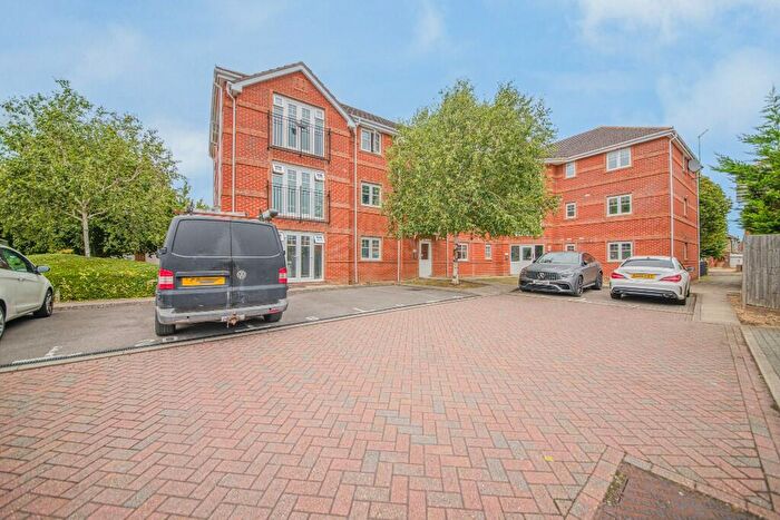 2 Bedroom Flat For Sale In Tommy Green Walk, Eastleigh, SO50