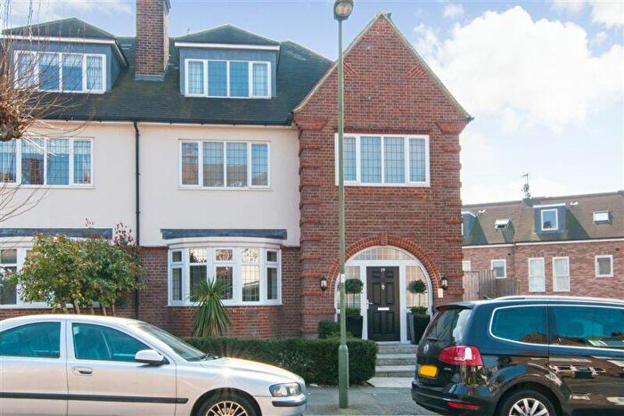 7 Bedroom Terraced House To Rent In Ravenscroft Avenue, Golders Green, NW11