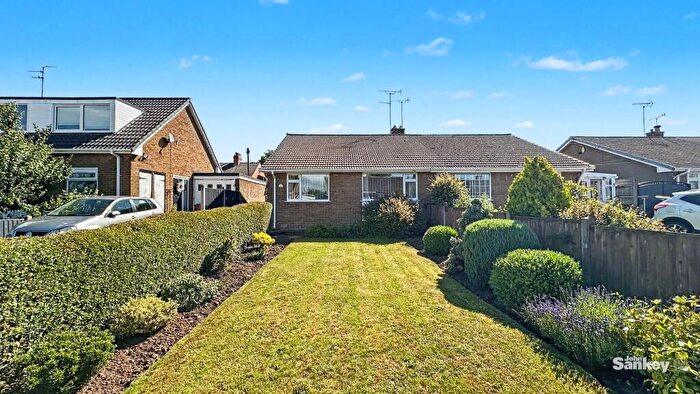 3 Bedroom Semi-Detached Bungalow For Sale In The Close, Langwith Junction, NG20