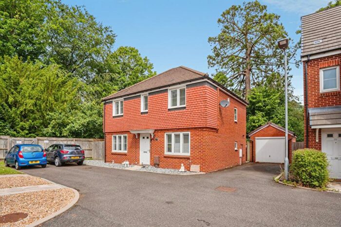 5 Bedroom Detached House For Sale In Taylor Close, Waterlooville, PO7