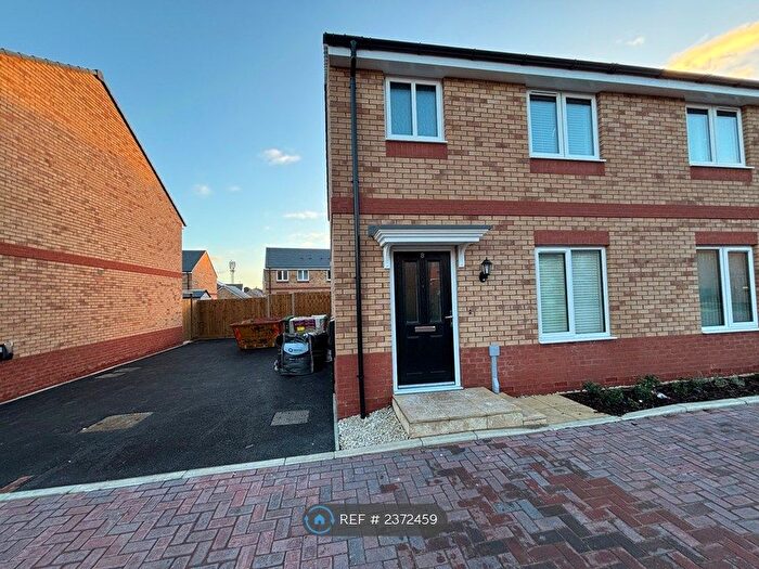 3 Bedroom Semi-detached House To Rent In Doretti Close, Coventry, CV6