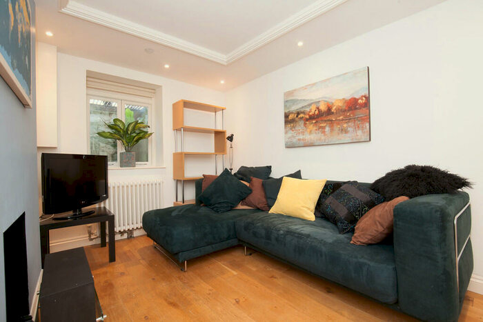 2 Bedroom Terraced House To Rent In Beaumont Buildings, Oxford, OX1