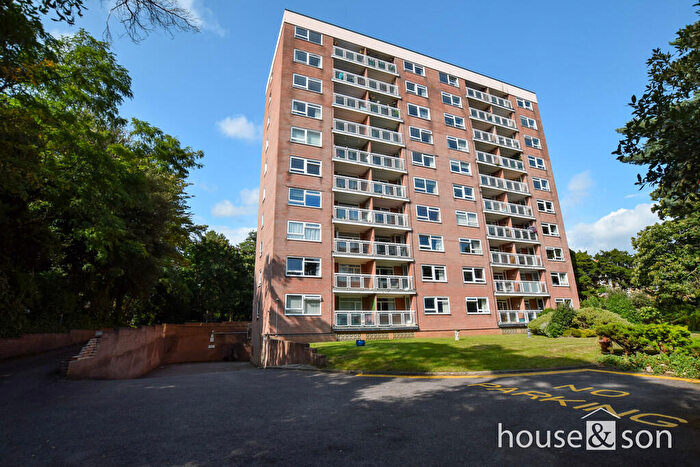 2 Bedroom Apartment For Sale In Hamble Court, Christchurch Road, Bournemouth, BH1