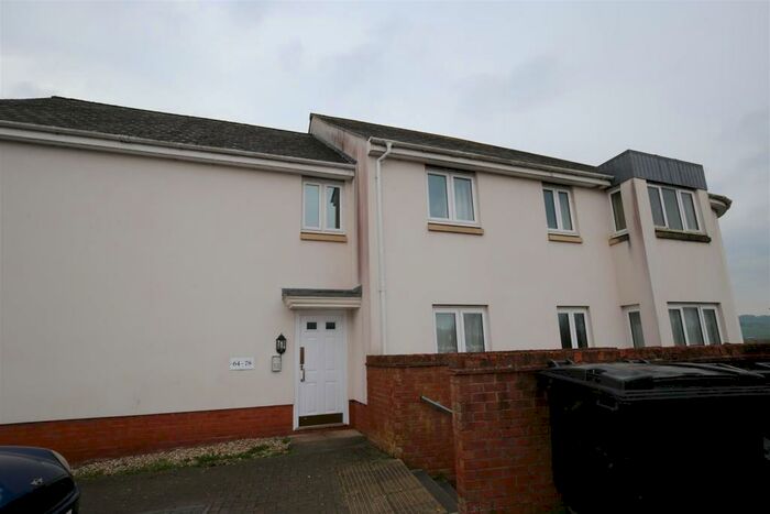 2 Bedroom Flat To Rent In Oakfields, Tiverton, EX16