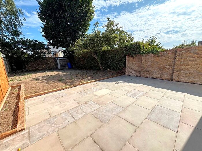 3 Bedroom Detached House For Sale In Ashford, Surrey, TW15