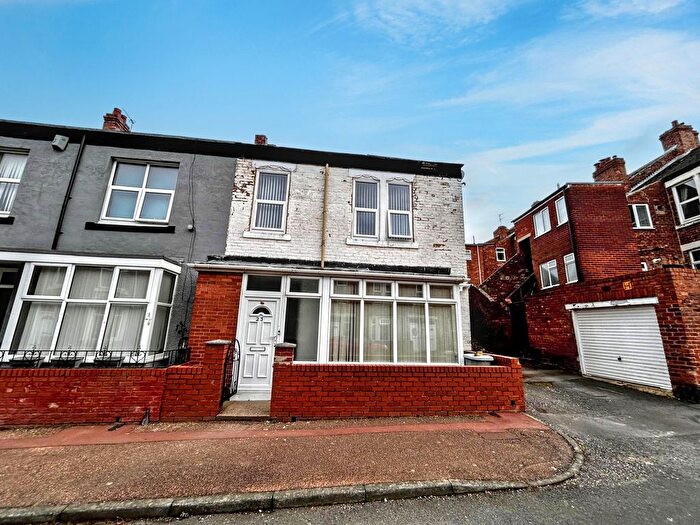 3 Bedroom End Terrace House For Sale In Mafeking Street, Gateshead, NE9