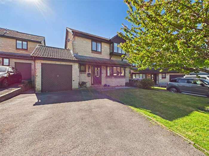 4 Bedroom Detached House For Sale In Borough Close, Kings Stanley, Stonehouse, Gloucestershire, GL10