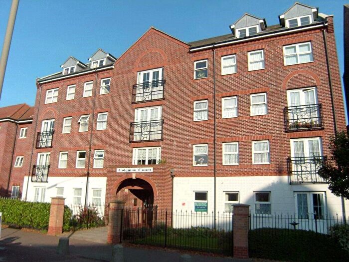 2 Bedroom Retirement Property For Sale In Station Road, Clacton-on-Sea, CO15