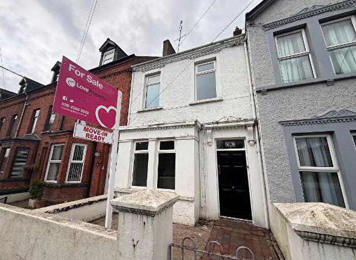 3 Bedroom Mid Terraced House For Sale In Cullybackey Road, Ballymena, BT43