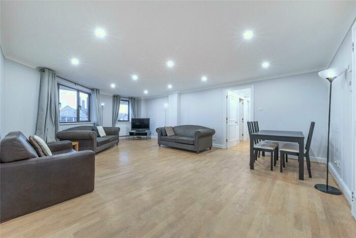 3 Bedroom Flat To Rent In Cumberland Mills Square, Cubitt Town, E14