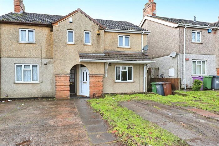 3 Bedroom Semi-Detached House For Sale In Thompson Avenue, Wolverhampton, West Midlands, WV2