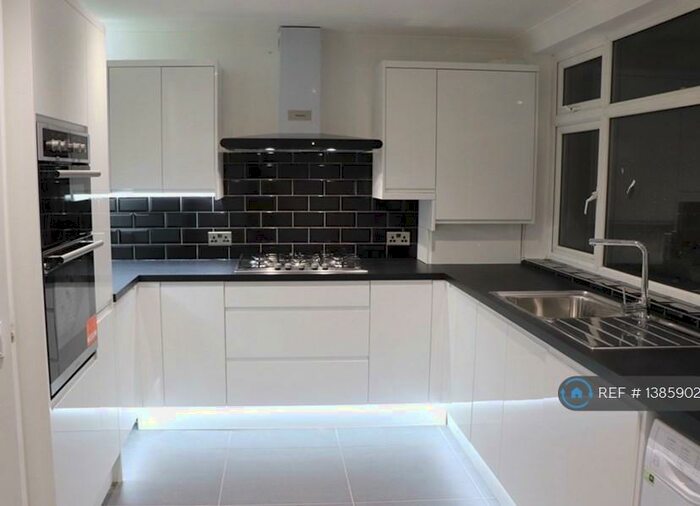 2 Bedroom Terraced House To Rent In Pasture Road, Dagenham, RM9