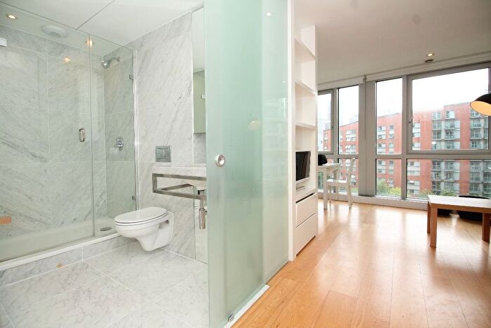 Studio To Rent In Ontario Tower, Fairmont Avenue, London, E14