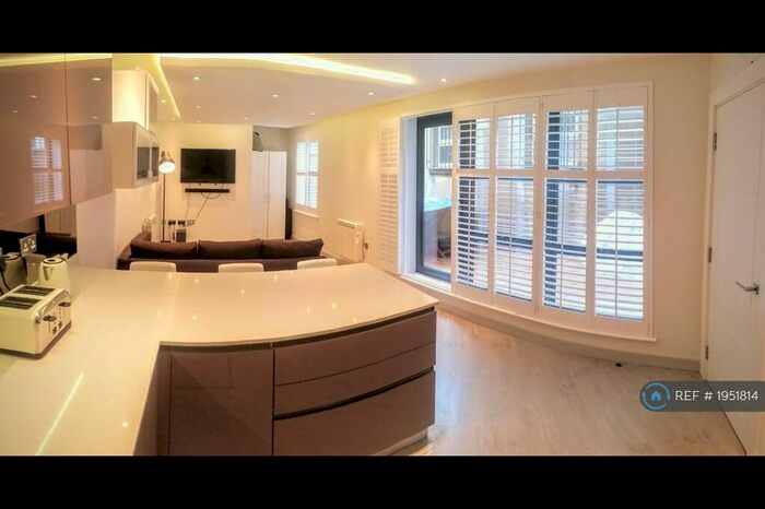 1 Bedroom Flat To Rent In London, London, E1